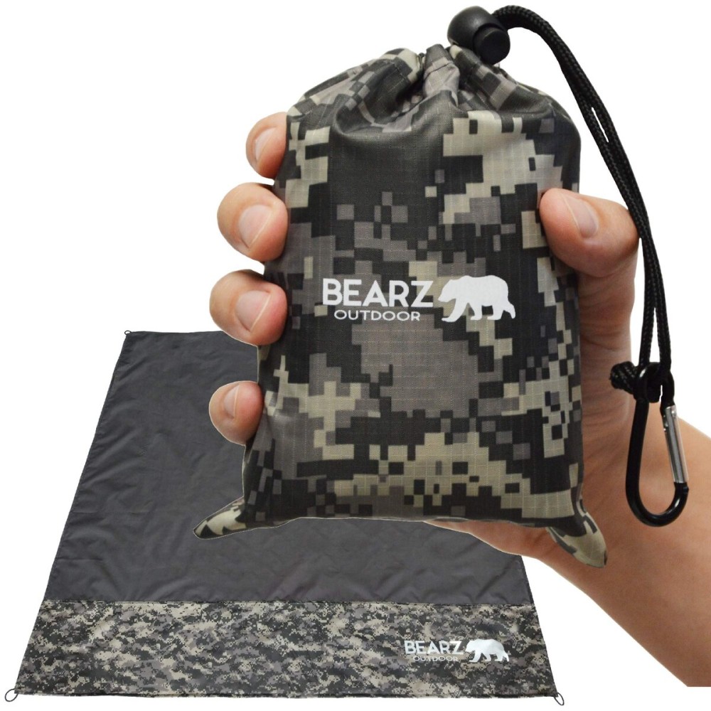 BEARZ Outdoor Pocket Blanket - Beach Blanket Waterproof Sandproof, Picnic Blankets Waterproof Foldable, Lightweight & Compact for Hiking, Camping, Travel, Festival Accessories (Camo)