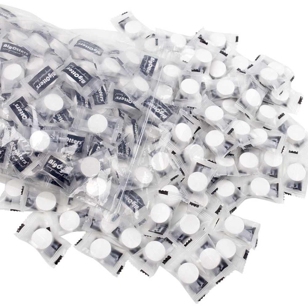 BigOtters 200PCS Compressed Towels, Disposable Face Towels for Travel Cleaning Supplies, Expandable Wipes Tablets Survival Gear and Supplies for Outdoors Camping Hiking Hotel