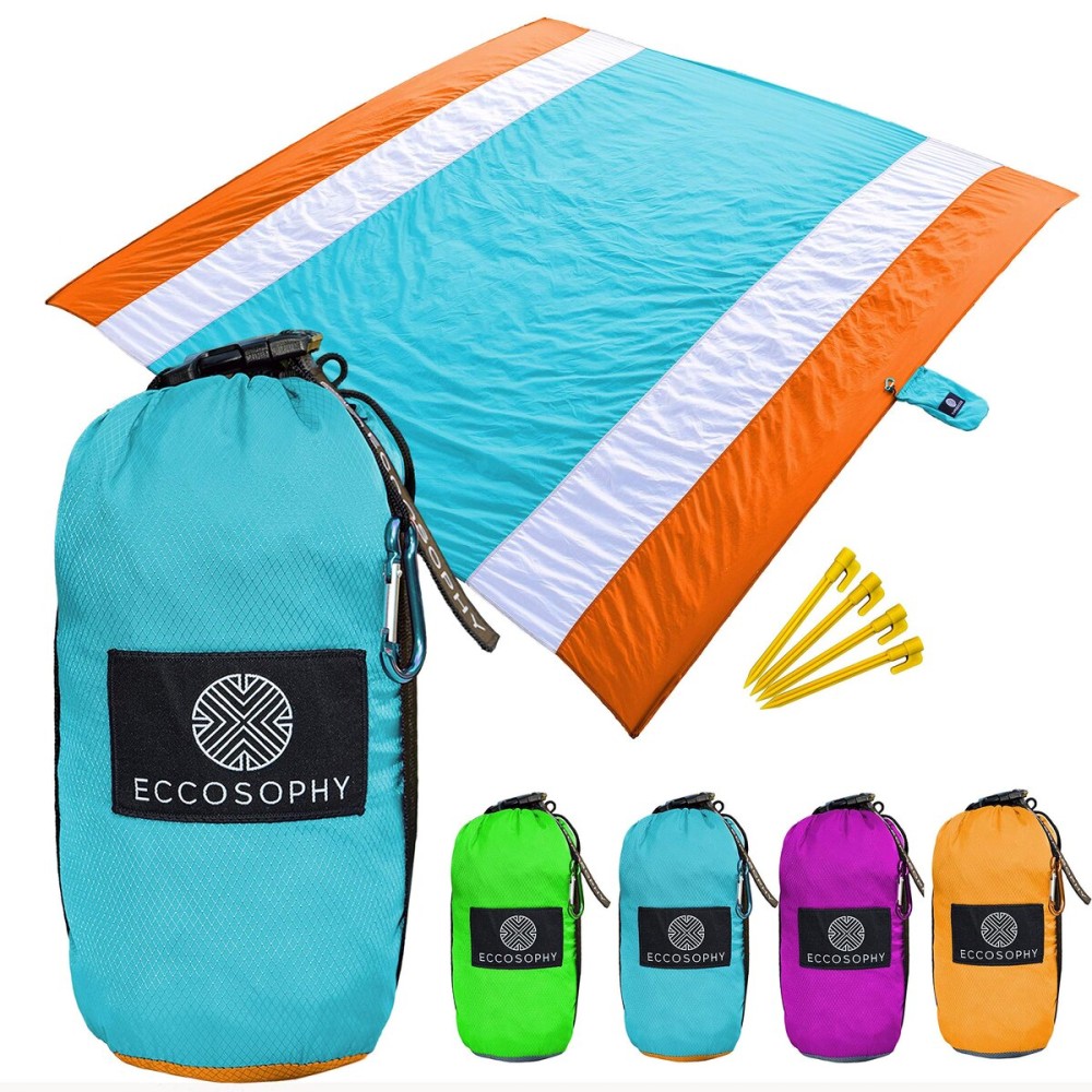ECCOSOPHY Sandproof Beach Blanket - Oversized Sand Free Beach Mat 9\'x10\' - Lightweight Outdoor Picnic Blanket Anchored with 4 Corner Sand Pockets & Plastic Stakes - Heat Proof, Quick Drying & Compact