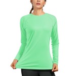 isnowood Women\'s Sun Protection Long Sleeve Shirts, UPF 50+ UV Rash Guard Swim Shirt, Workout Hiking Running Athletic Tops Light Green