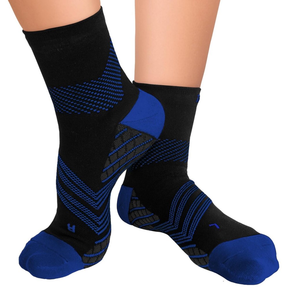 TechWare Pro Plantar Fasciitis Socks - Therapy Grade Cushion Ankle Compression Socks Women & Men. Ankle Brace & Arch Support (Blk/Blu Medium)