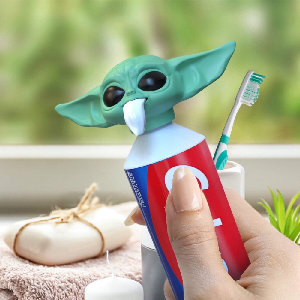 2022 New Baby Y-oda Toothpaste Topper Cap The Mandalorian Y-oda Baby Toothpaste Dispenser for Kids, Star Wars Fans Gift Box