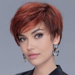 TISHINING Short Red Pixie Cut Wigs for White Women Copper Red Mixed Brown Highlight Synthetic Hair Wig with Bangs Layered Natural Wavy Hair Wig for Daily Party Use