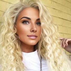 Fencca Blonde Curly Wig Synthetic Light Blonde Long Wavy Wigs for Women Fluffy Loose Curls Daily Party Wig