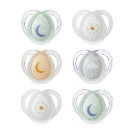 Tommee Tippee Night Time Pacifier, 0-6 Months, Symmetrical Silicone Baglet, BPA-Free Binkies, Glow in The Dark Technology, Blue Pastels, Pack of 6