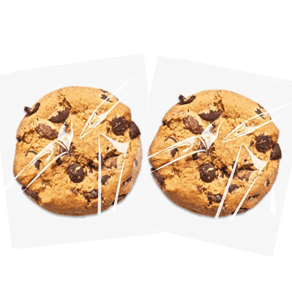 SUREHOME Cookie Bags with Seal 4x4 In Clear Self Sealing Cellophane Bags 200 Pcs Small Sealable Treat Bags Self Adhesive Cookie Packaging Individual Candy Gift Giving Wrappers