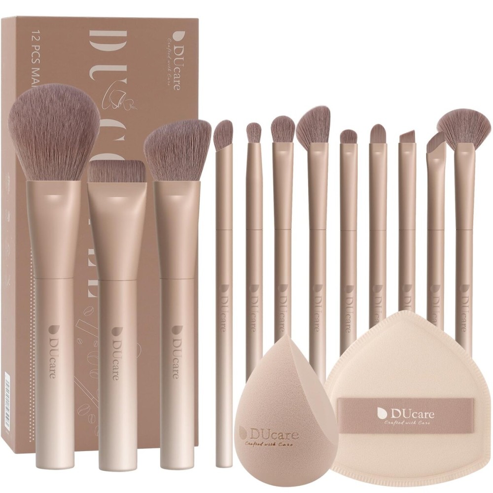 DUcare 14pcs Christmas Makeup Set,12Pcs Coffee Series Makeup Brush set with 2pcs Makeup Sponges Foundation Blending Face Powder Blush Eye Shadows Brushes