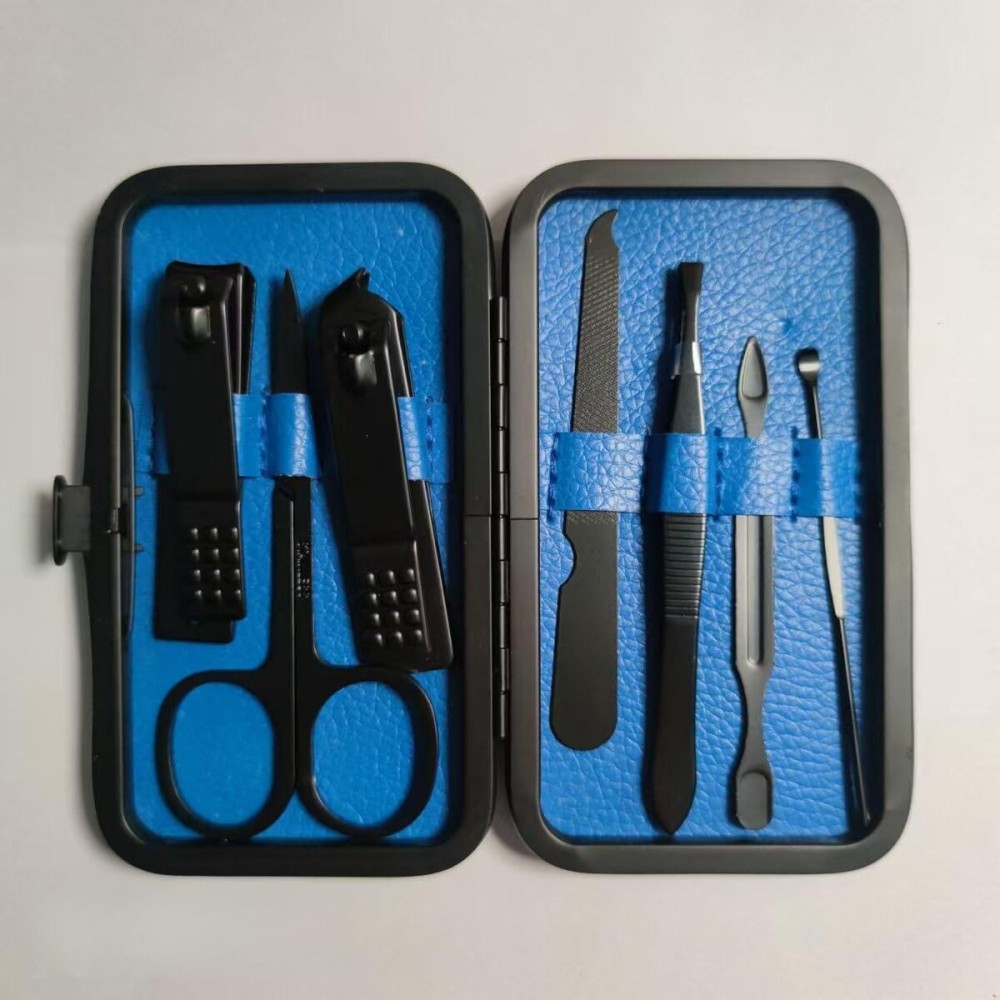 Manicure Set Pedicure Kit Womens Nail Clippers Set 32 in 1 Professional Grooming Care Tools Nail Kit Including Facial, Fingernails and Toenails Care with Travel Case